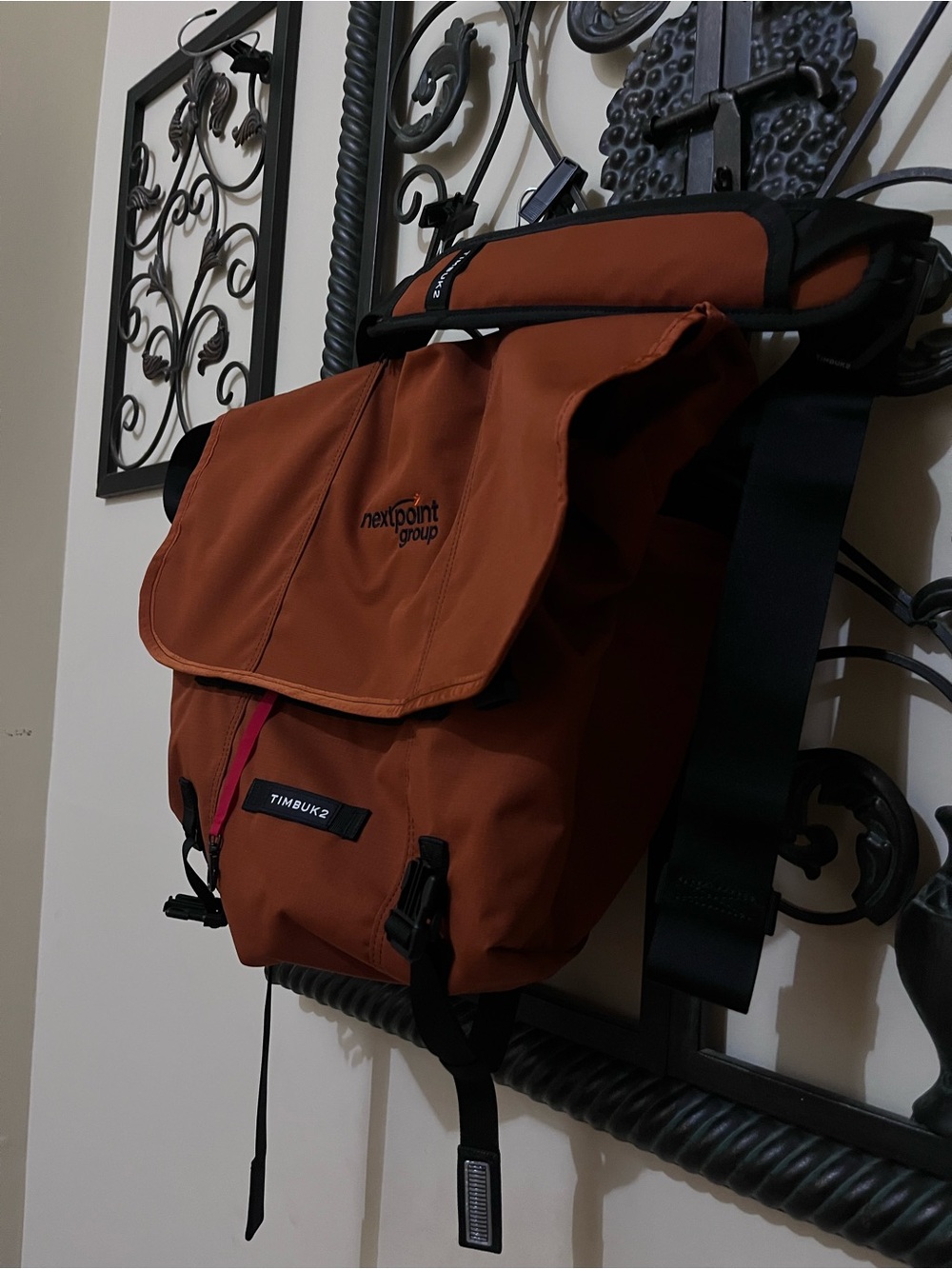 Timbuk2 Flight
Classic Large Messenger Bag
Unisex In Rust
Brand new with tags